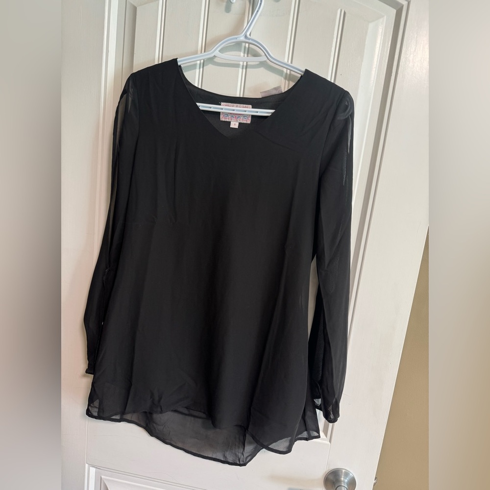 Panhandle Chic Black V-Neck Women's Blouse w/ arm slits